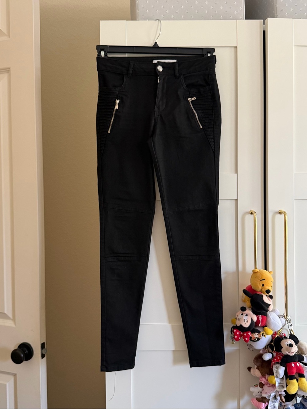 Zara Black Skinny Jeans - Size: 34